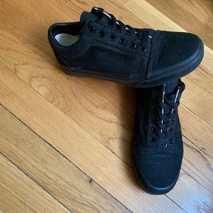 Old Skool Black Vans